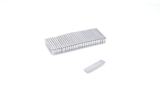 Neodymový tanierový magnet MPŁ 20x5x1,8 N38 10ks