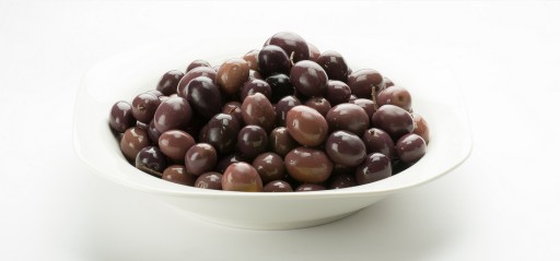 Talianske čierne olivy Miccio v slanom náleve s kôstkou, 500g, netto