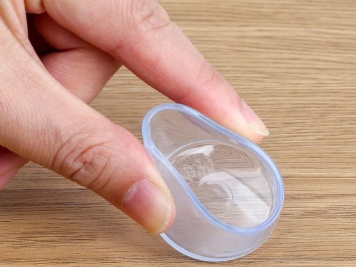 OCHRANNÉ NÁSTROJE NA NÔŽKY NÁBYTKU SILIKÓNOVÉ okrúhle 25 mm, 4 ks