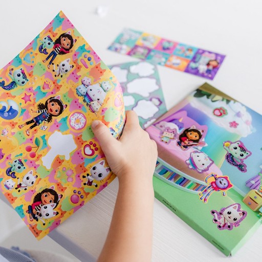 Totum klasické samolepky Gabi's Cat House 3 listy + hracie pozadie