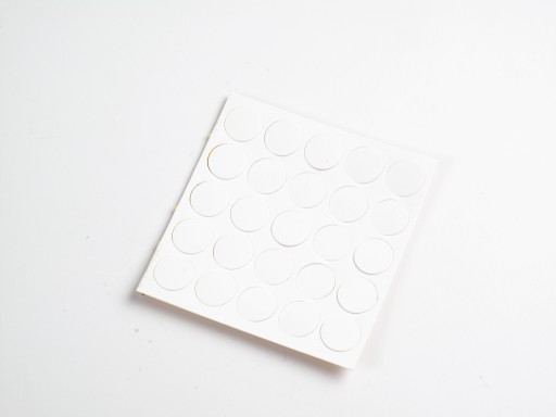 Čiapky na nábytok - fi14 WHITE 8685 SM - 25 kusov
