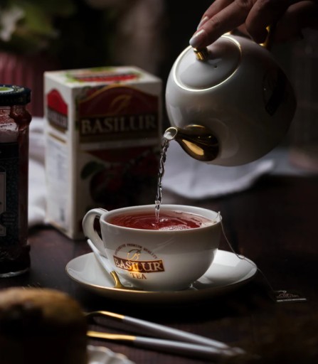 Basilur MAGIC NIGHTS čierny sypaný čaj JAHODA ANANÁS PAPAYA 100G