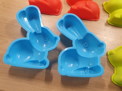 FORMA NA PEČENIE na košíčky veľkonočného zajačika