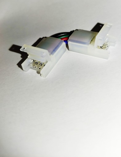 LED RGB 4PIN lomený konektor 10mm L 90 LATCH