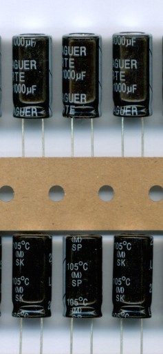 1000uF 25V NÍZKY ESR 1000 µF 25 V (10 KS) ELEKTROLYTICKÝ KONDENZÁTOR