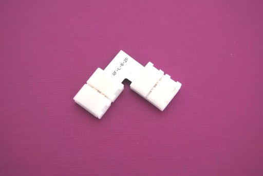 UHOLOVÝ KONEKTOR ROH Upínací LED pásik 8mm