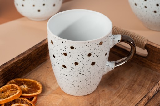 HRNČEK BIELY PORCELÁN 320ml ZLATÝ zdobený