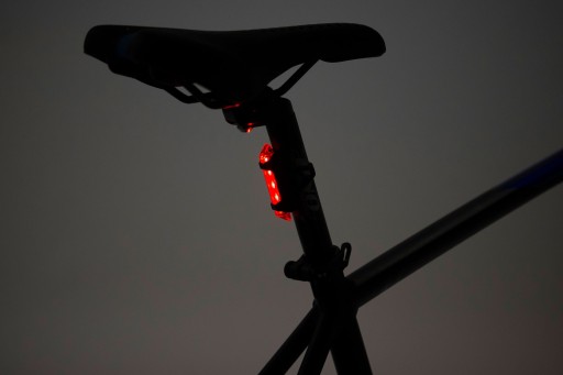 ZADNÁ LAMPA VLB FOX 120LM 200MAH LED USB