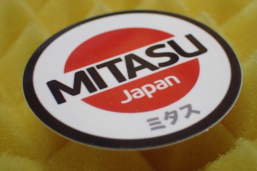 NÁLEPKA MITASU JAPONSKO 4,8 x 4,8 cm