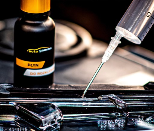 Tekutý prípravok na odstraňovanie lámp a skiel svetlometov, tvrdé lepidlo, 20 ml