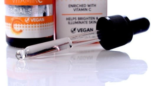 SÉRUM S VITAMÍNOM C A BETAÍNOM FAKTY NA TVÁR 30ml