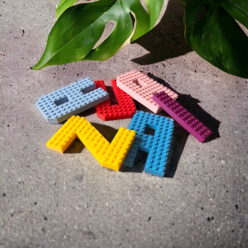 Nálepky na stenu KAJAWIS LETTERS 3D Letters XL v štýle detského mena LEGO