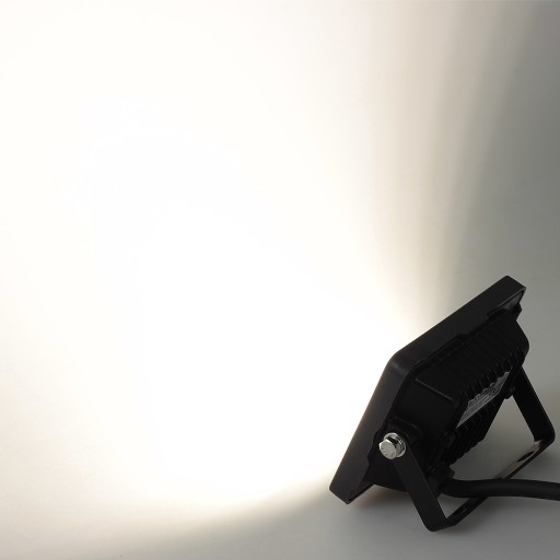 HALOGÉNOVÁ LED 10W=65W LED FLOODLIGHT IP65 800LM
