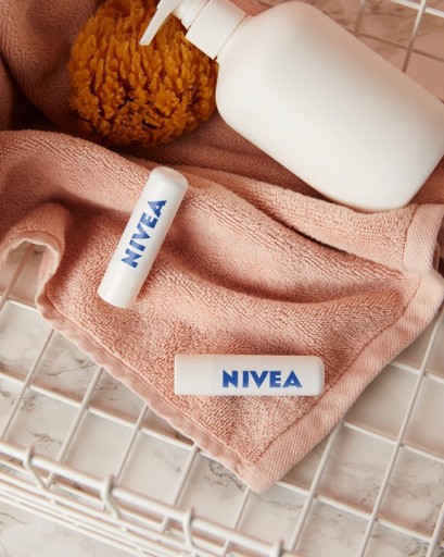 Ochranný rúž NIVEA Med Repair