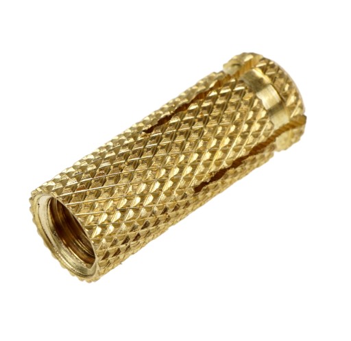 1x Mosadzná kotva s rozperným puzdrom m10 x 33 mm