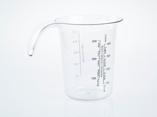 Plastový hrnček s odmerkou, kuchynská odmerka, 0,5l