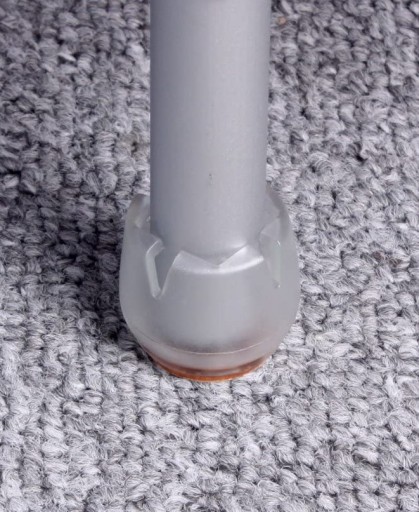 Poťahy nôh stoličiek s plsťou 32-37mm