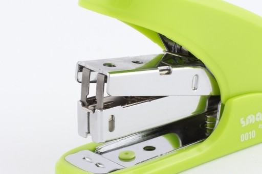 Zošívačka Leviatan Smart 0010 na 20 listov, zelená