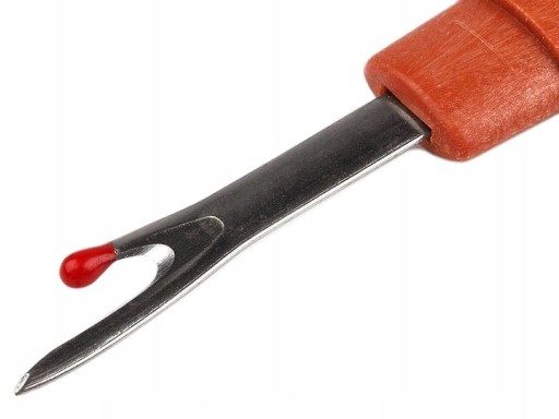 REZAČ GOMNÍKOVÝCH DIER NA ZÁVITY S RÚČKOU 13CM