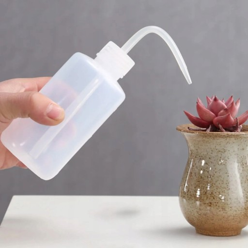FĽAŠA S ROZPÝŠKOVANÍM 150ML FĽAŠA NA UMÝVANIE RIAS