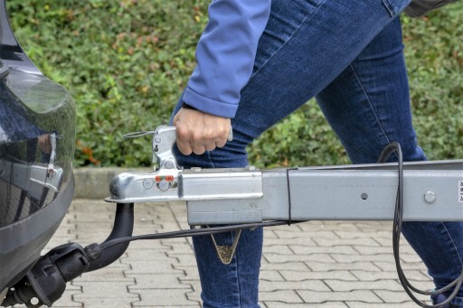 KRYT ZÁSUVKY PRÍVESU, GUMOVÉ TESNENIE, 7 KOLÍKOV