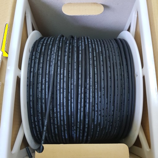 Telegartner krútený pár Ethernet kábel čierny CAT/7 S/FTP 1m
