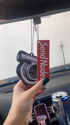 Japonský prívesok s vôňou do auta