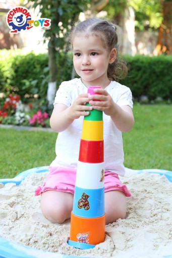 VEŽA VEĽKÁ PYRAMÍDOVÁ, POHÁR, VEDRO NA PIESOK