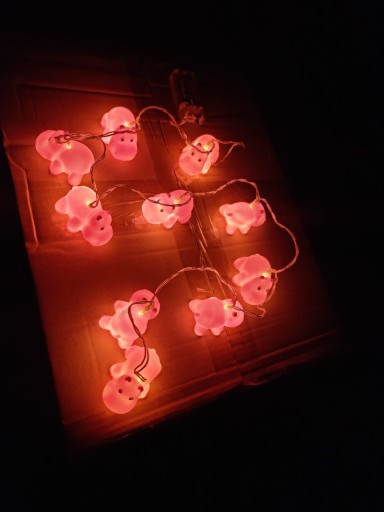 Ozdobná lampa COTTON BALLS, ružové hrochy