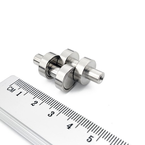 NEODYMOVÝ MAGNET D13 V POUZDRE S OBJÍMKAMI M3