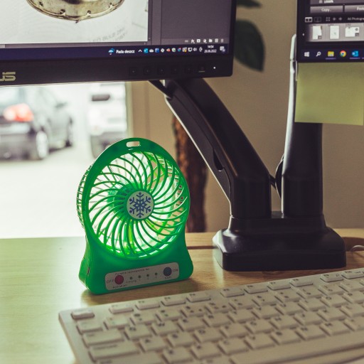 VENTILÁTOR, VENTILÁTOR USB, STOJACÍ NA BATÉRIU
