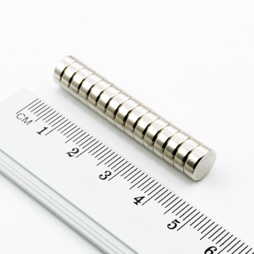 VALEC NEODYMIOVÝ MAGNET 8x3 N38 - 10 KS
