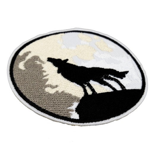 IRON-ON Thermo Patch Wolf on the Hill