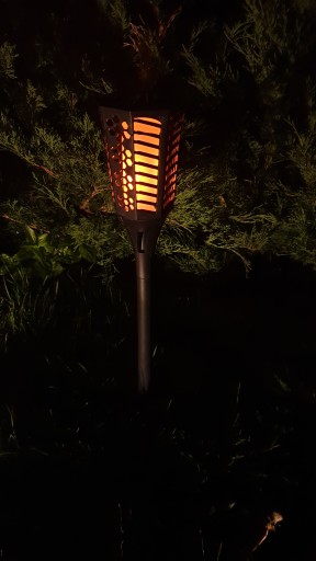 LED SOLÁRNE SVIETKO 57CM ZÁHRADNÁ SOLARNÁ LAMPA S EFEKTOM PLAMEŇA