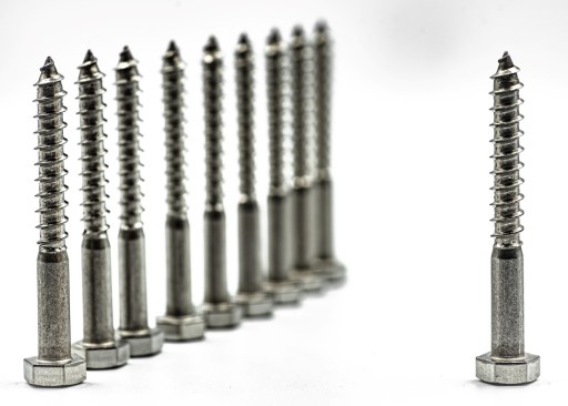 8x180 DREVENÉ SKRUTKY KRÚKOVANÉ, NEREZ 571 (1)