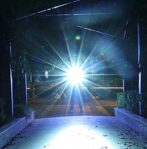 SILIKÓNOVÝ REMÍN S LED ČELOVOU SVETLOMETOM