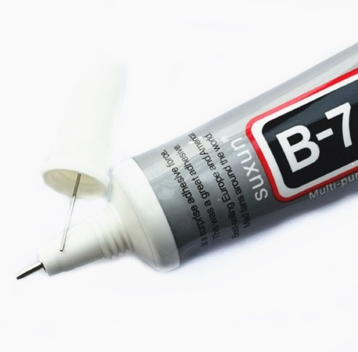 SILNÉ UNIVERZÁLNE MONTÁŽNE LEPIDLO 15ML