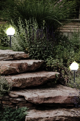 Solárne LED záhradné svietidlo, BIELA GUĽA, 10 cm, Vodotesné IP44