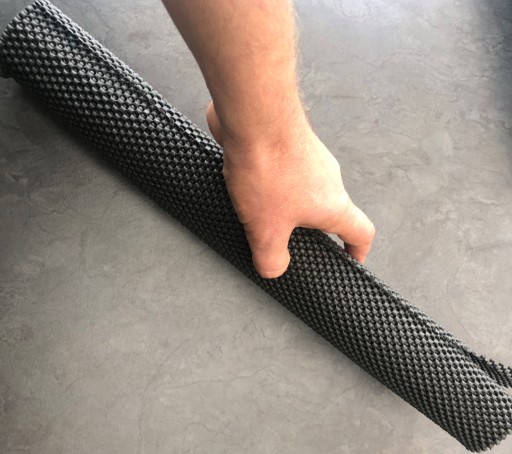 PROTIŠMYKOVÁ OCHRANNÁ PODLOŽKA 45X125 VEĽKÝ STARÝ DO ZÁSUVKY HOR.