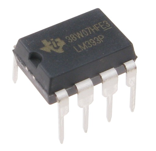LM393 duálny DIP8/1887 analógový komparátor