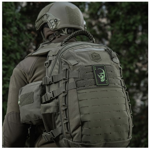 NÁPLATA FACE OF WAR LEBKA AKO PILE M-TAC BLK/OLV