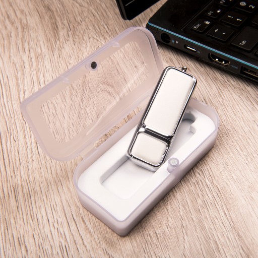 priehľadný plastový kožený USB box