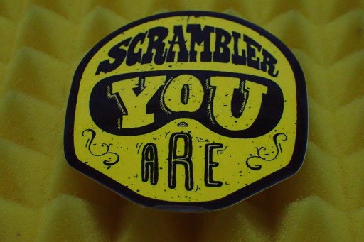 NÁLEPKA SCRRAMBLER TY SI HARLEY BOBBER 8,2 x 6,6 cm