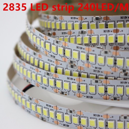 MEGA STRONG 240 LED PREMIUM 2835 IP20 pásik 1mb
