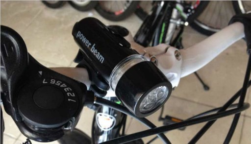 PREDNÉ OSVETLENIE BICYKLA 5 LED PB XY-106