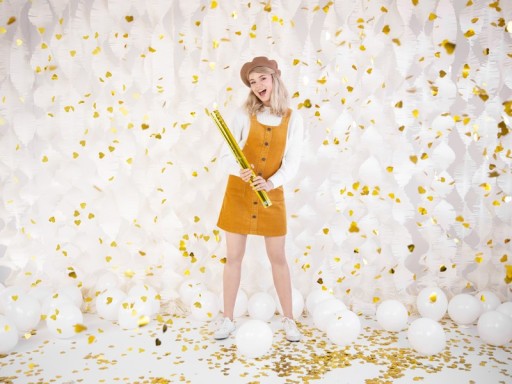 GOLDEN HEARTS KONFETTIOVÁ STRIEĽKA NA SVADOBNÝ VALENTÍN 60 CM
