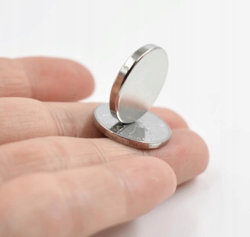 Neodymový magnet okrúhly 10x1 mm 10ks, silný horčík
