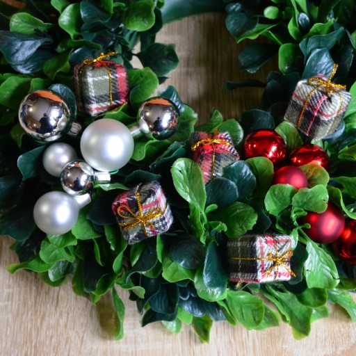 Darčekové darčeky piky tartan 4ks čelenka