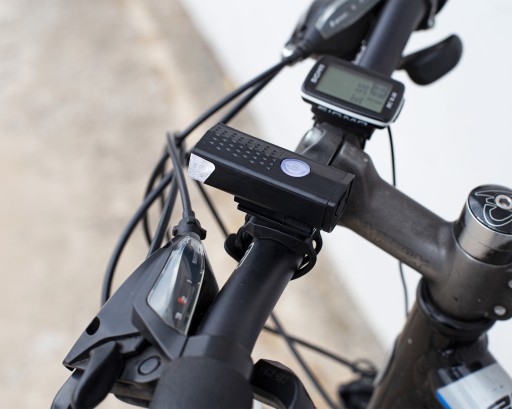 PREDNÁ + ZADNÁ LED BICYKELOVÁ LAMPA NA BICYKEL, RIADKA, NABÍJACIE USB