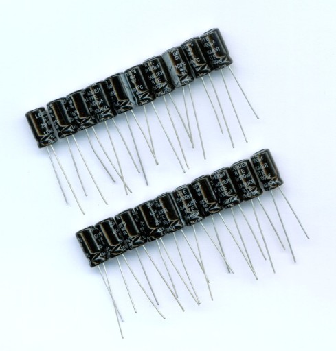 100uF 25V 100 µF 25 V LEAGUER (20 KS) ELEKTROLYTICKÝ KONDENZÁTOR